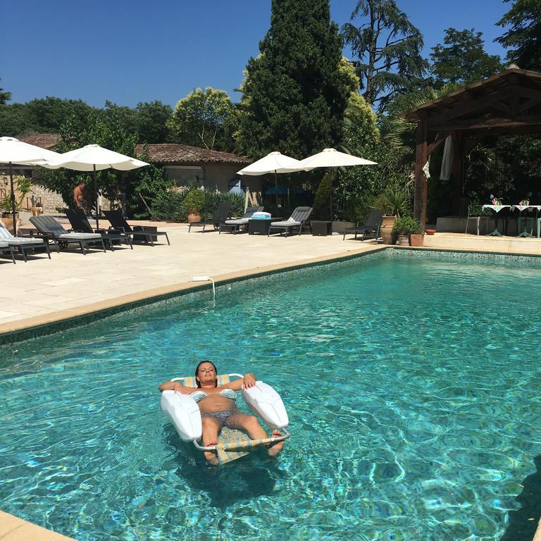 Le Mas Shabanou Bed and Breakfast Roquefort-les-Pins Exteriör bild